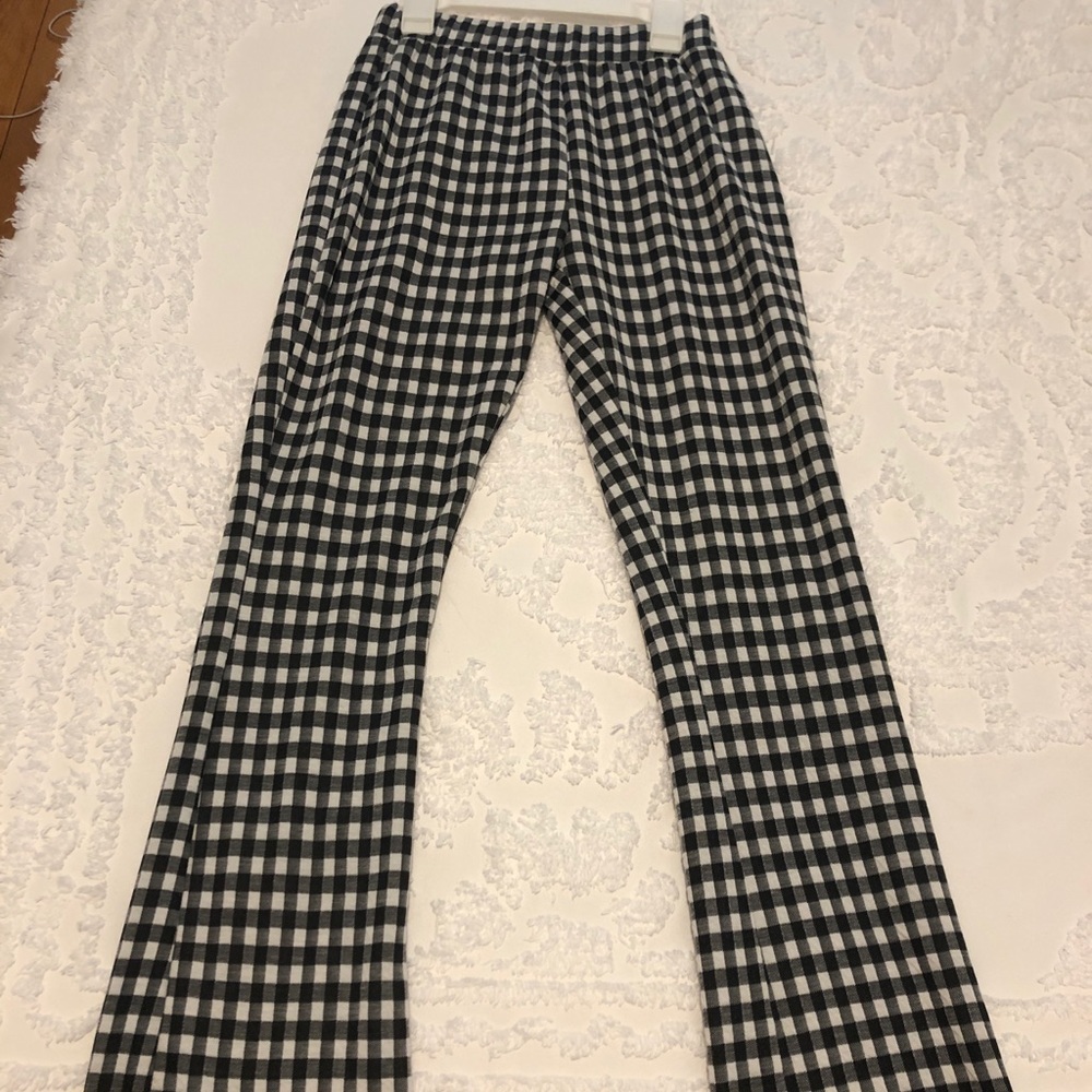 Black and white pants